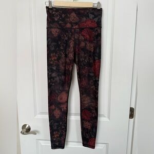 Athleta size small Elation Printed Tight in Antoinette Floral pattern